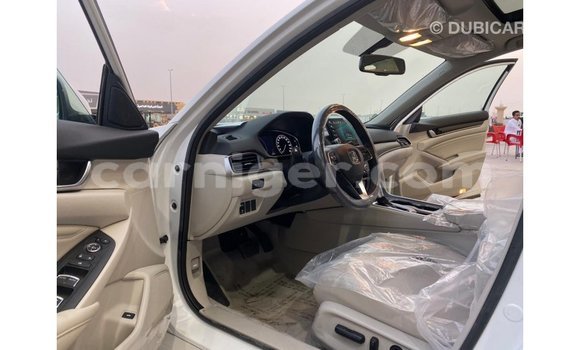 Buy Import Honda T White Bike in Import - Dubai in Agadez Buy Import Honda T White Bike in Import - Dubai in Agadez