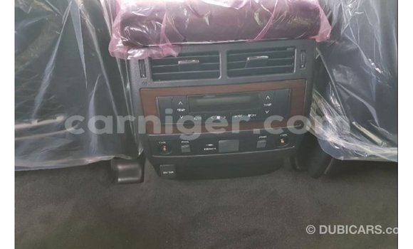 Buy Import Toyota Land Cruiser Black Truck in Import - Dubai in Agadez Buy Import Toyota Land Cruiser Black Truck in Import - Dubai in Agadez