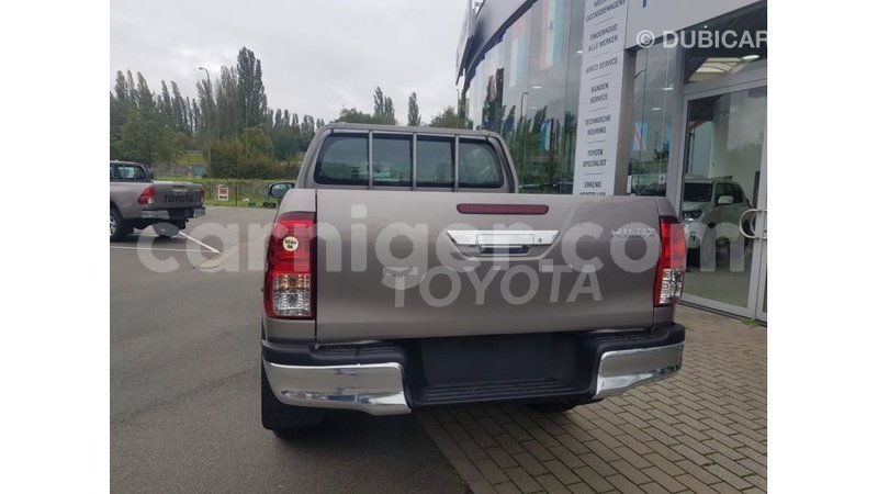 Big with watermark toyota hilux agadez import dubai 6555