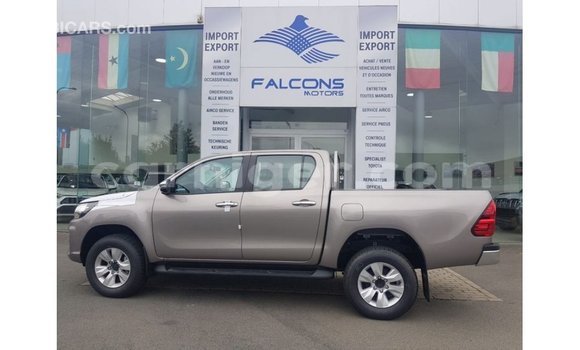 Buy Import Toyota Hilux Other Car in Import - Dubai in Agadez Buy Import Toyota Hilux Other Car in Import - Dubai in Agadez