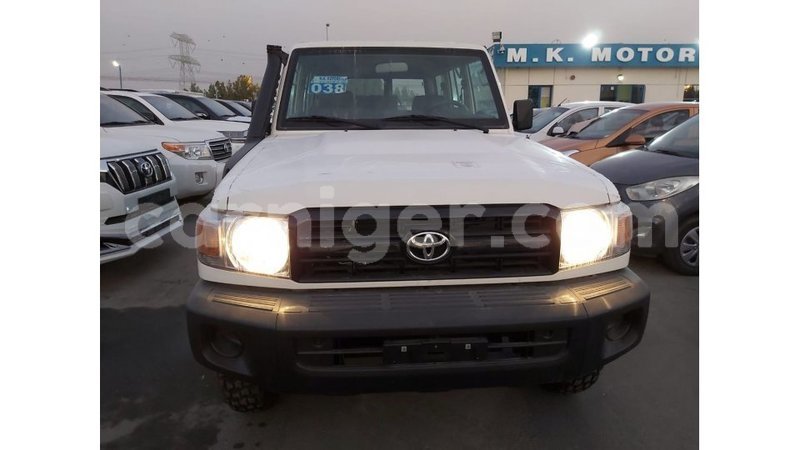 Big with watermark toyota land cruiser agadez import dubai 6556