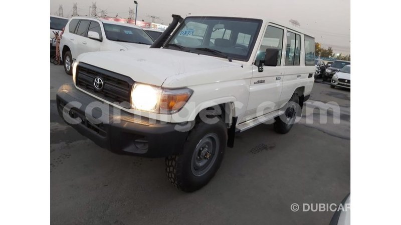 Big with watermark toyota land cruiser agadez import dubai 6556