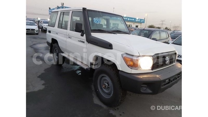 Big with watermark toyota land cruiser agadez import dubai 6556