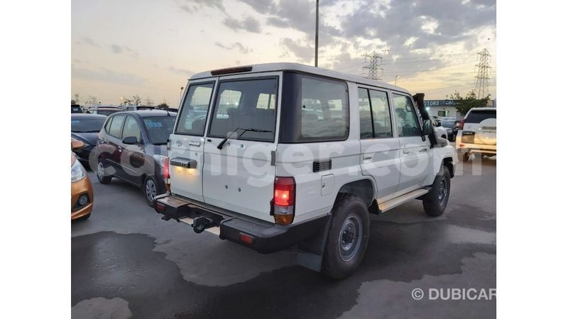 Big with watermark toyota land cruiser agadez import dubai 6556