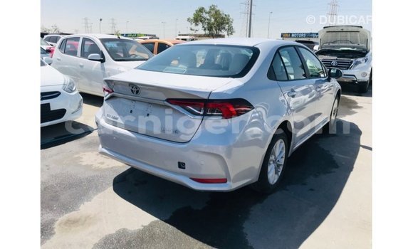 Acheter Import Voiture Toyota Corolla Blanc à Import - Dubai, Agadez Acheter Import Voiture Toyota Corolla Blanc à Import - Dubai, Agadez