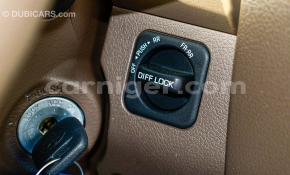 Buy Import Toyota Land Cruiser Beige Truck in Import - Dubai in Agadez Buy Import Toyota Land Cruiser Beige Truck in Import - Dubai in Agadez