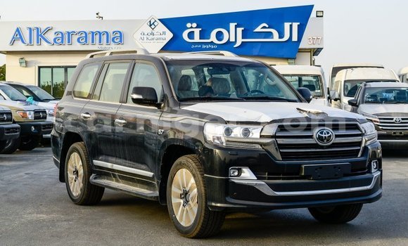 Buy Import Toyota Land Cruiser Black Truck in Import - Dubai in Agadez Buy Import Toyota Land Cruiser Black Truck in Import - Dubai in Agadez