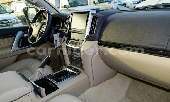 Buy Import Toyota Land Cruiser Black Truck in Import - Dubai in Agadez Buy Import Toyota Land Cruiser Black Truck in Import - Dubai in Agadez