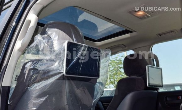 Buy Import Toyota Land Cruiser Black Truck in Import - Dubai in Agadez Buy Import Toyota Land Cruiser Black Truck in Import - Dubai in Agadez