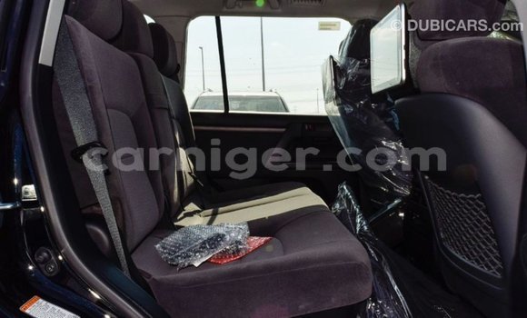 Buy Import Toyota Land Cruiser Black Truck in Import - Dubai in Agadez Buy Import Toyota Land Cruiser Black Truck in Import - Dubai in Agadez