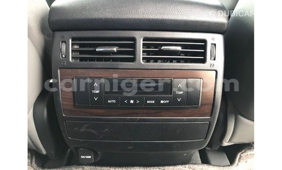 اشتري Imported Toyota Land Cruiser White شاحنة في Import - Dubai في أغاديز اشتري Imported Toyota Land Cruiser White شاحنة في Import - Dubai في أغاديز