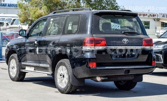Buy Import Toyota Land Cruiser Black Truck in Import - Dubai in Agadez Buy Import Toyota Land Cruiser Black Truck in Import - Dubai in Agadez