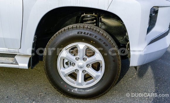 Buy Import Mitsubishi L200 White Car in Import - Dubai in Agadez Buy Import Mitsubishi L200 White Car in Import - Dubai in Agadez