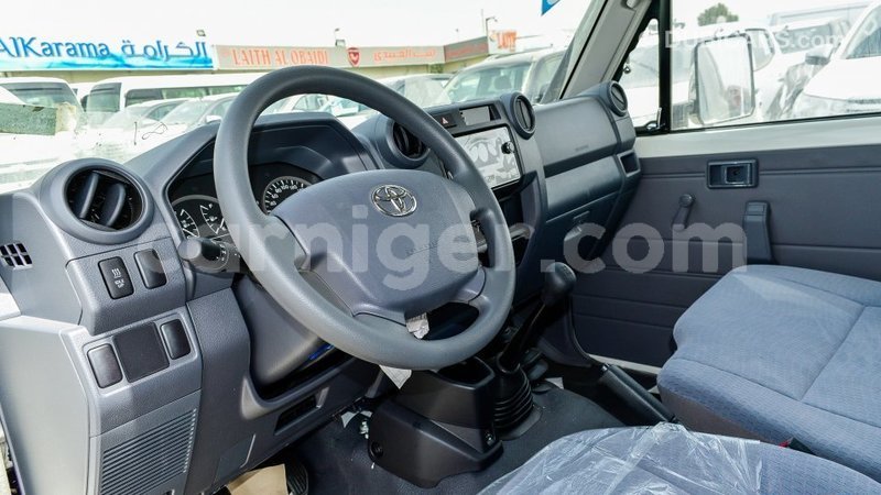 Big with watermark toyota land cruiser agadez import dubai 6573