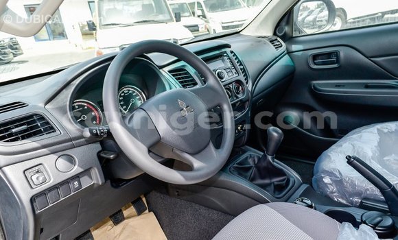 Buy Import Mitsubishi L200 Other Car in Import - Dubai in Agadez Buy Import Mitsubishi L200 Other Car in Import - Dubai in Agadez