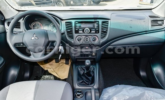 Buy Import Mitsubishi L200 Other Car in Import - Dubai in Agadez Buy Import Mitsubishi L200 Other Car in Import - Dubai in Agadez