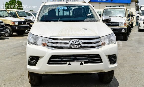 Buy Import Toyota Hilux White Car in Import - Dubai in Agadez Buy Import Toyota Hilux White Car in Import - Dubai in Agadez