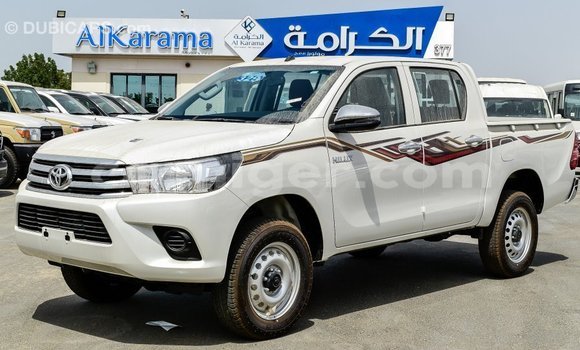 Buy Import Toyota Hilux White Car in Import - Dubai in Agadez Buy Import Toyota Hilux White Car in Import - Dubai in Agadez