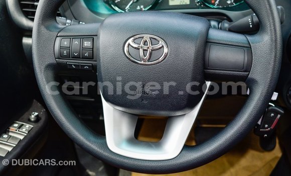 Buy Import Toyota Hilux White Car in Import - Dubai in Agadez Buy Import Toyota Hilux White Car in Import - Dubai in Agadez