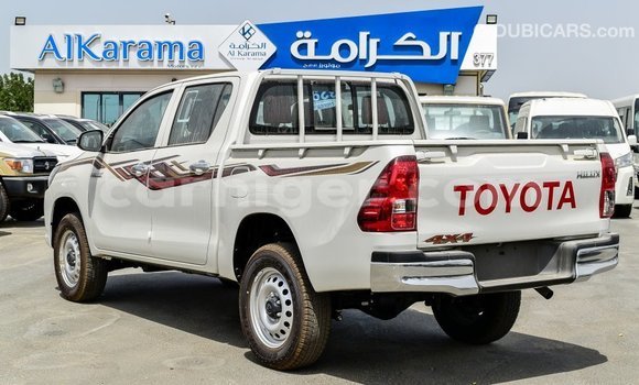 Buy Import Toyota Hilux White Car in Import - Dubai in Agadez Buy Import Toyota Hilux White Car in Import - Dubai in Agadez