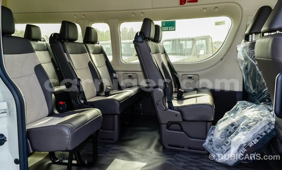 Buy Import Toyota Hiace White Car in Import - Dubai in Agadez Buy Import Toyota Hiace White Car in Import - Dubai in Agadez