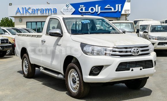Buy Import Toyota Hilux White Car in Import - Dubai in Agadez Buy Import Toyota Hilux White Car in Import - Dubai in Agadez