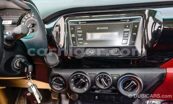 Buy Import Toyota Hilux White Car in Import - Dubai in Agadez Buy Import Toyota Hilux White Car in Import - Dubai in Agadez