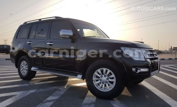 Sayi Imported Mitsubishi Pajero Black Mota in Import - Dubai a Agadez Sayi Imported Mitsubishi Pajero Black Mota in Import - Dubai a Agadez