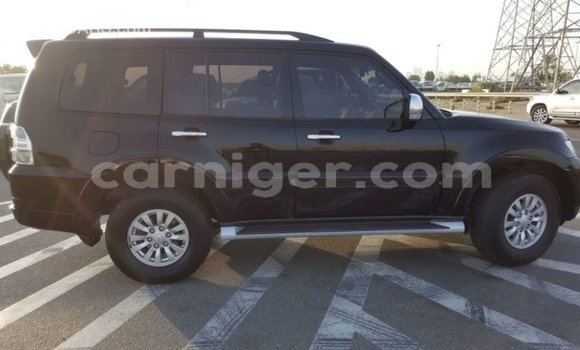 Sayi Imported Mitsubishi Pajero Black Mota in Import - Dubai a Agadez Sayi Imported Mitsubishi Pajero Black Mota in Import - Dubai a Agadez