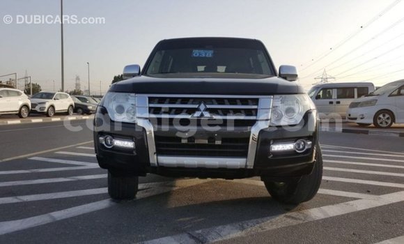 Sayi Imported Mitsubishi Pajero Black Mota in Import - Dubai a Agadez Sayi Imported Mitsubishi Pajero Black Mota in Import - Dubai a Agadez