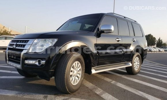 Sayi Imported Mitsubishi Pajero Black Mota in Import - Dubai a Agadez Sayi Imported Mitsubishi Pajero Black Mota in Import - Dubai a Agadez