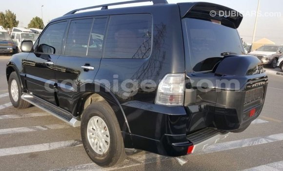 Sayi Imported Mitsubishi Pajero Black Mota in Import - Dubai a Agadez Sayi Imported Mitsubishi Pajero Black Mota in Import - Dubai a Agadez