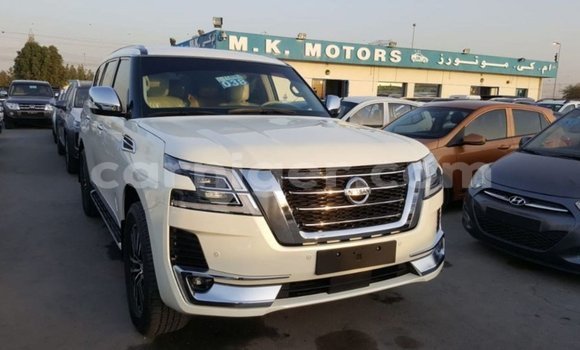Sayi Imported Nissan Patrol White Mota in Import - Dubai a Agadez Sayi Imported Nissan Patrol White Mota in Import - Dubai a Agadez