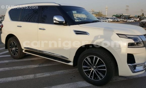 Sayi Imported Nissan Patrol White Mota in Import - Dubai a Agadez Sayi Imported Nissan Patrol White Mota in Import - Dubai a Agadez