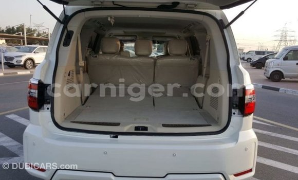 Sayi Imported Nissan Patrol White Mota in Import - Dubai a Agadez Sayi Imported Nissan Patrol White Mota in Import - Dubai a Agadez