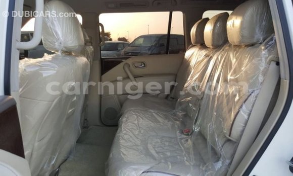 Sayi Imported Nissan Patrol White Mota in Import - Dubai a Agadez Sayi Imported Nissan Patrol White Mota in Import - Dubai a Agadez
