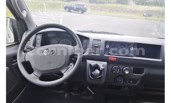 Buy Import Toyota Hiace White Car in Import - Dubai in Agadez Buy Import Toyota Hiace White Car in Import - Dubai in Agadez
