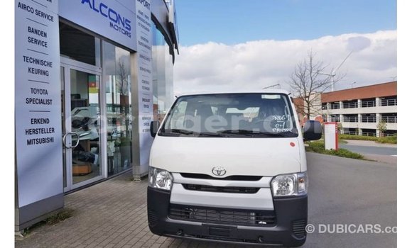 Buy Import Toyota Hiace White Car in Import - Dubai in Agadez Buy Import Toyota Hiace White Car in Import - Dubai in Agadez