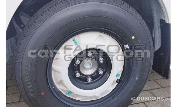Buy Import Toyota Hiace White Car in Import - Dubai in Agadez Buy Import Toyota Hiace White Car in Import - Dubai in Agadez