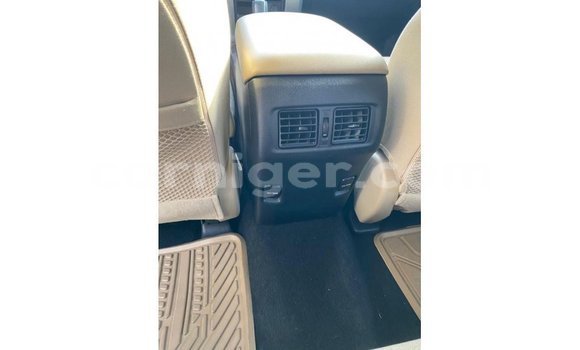 Sayi Imported Toyota Ade White Babbar mota in Import - Dubai a Agadez Sayi Imported Toyota Ade White Babbar mota in Import - Dubai a Agadez