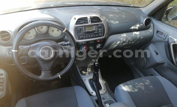 Sayi Na hannu Toyota RAV4 Green Mota in Niamey a Niamey Sayi Na hannu Toyota RAV4 Green Mota in Niamey a Niamey