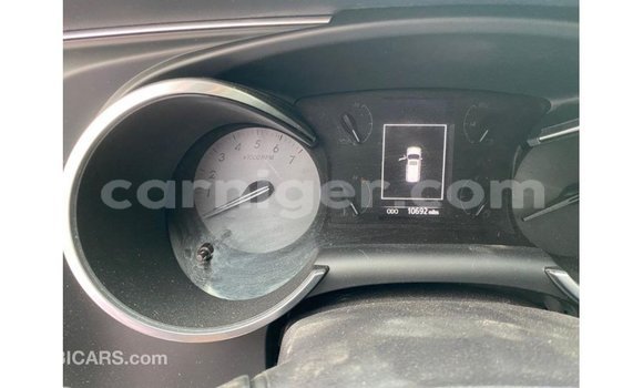 Sayi Imported Toyota Sequoia White Mota in Import - Dubai a Agadez Sayi Imported Toyota Sequoia White Mota in Import - Dubai a Agadez