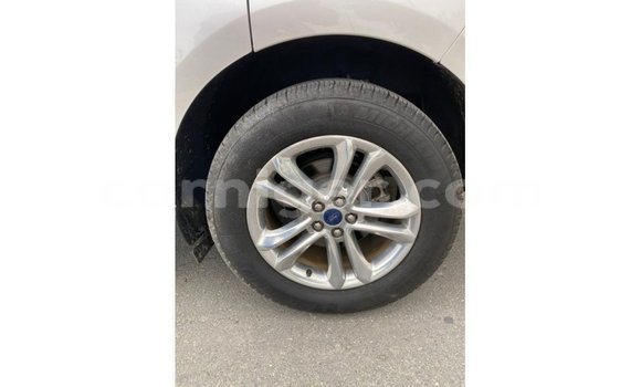 Sayi Imported Ford Edge White Mota in Import - Dubai a Agadez Sayi Imported Ford Edge White Mota in Import - Dubai a Agadez