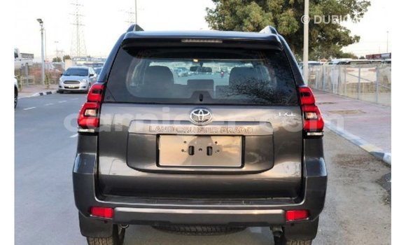 Sayi Imported Toyota Prado Black Mota in Import - Dubai a Agadez Sayi Imported Toyota Prado Black Mota in Import - Dubai a Agadez