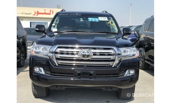 Acheter Import Utilitaire Toyota Land Cruiser Noir à Import - Dubai, Agadez Acheter Import Utilitaire Toyota Land Cruiser Noir à Import - Dubai, Agadez