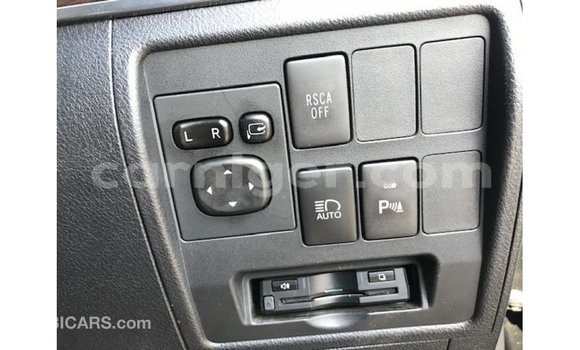 Acheter Import Utilitaire Toyota Land Cruiser Noir à Import - Dubai, Agadez Acheter Import Utilitaire Toyota Land Cruiser Noir à Import - Dubai, Agadez