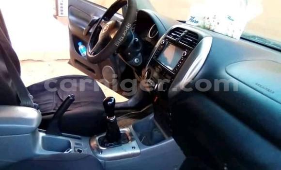 Sayi Na hannu Toyota RAV4 Black Mota in Niamey a Niamey Sayi Na hannu Toyota RAV4 Black Mota in Niamey a Niamey