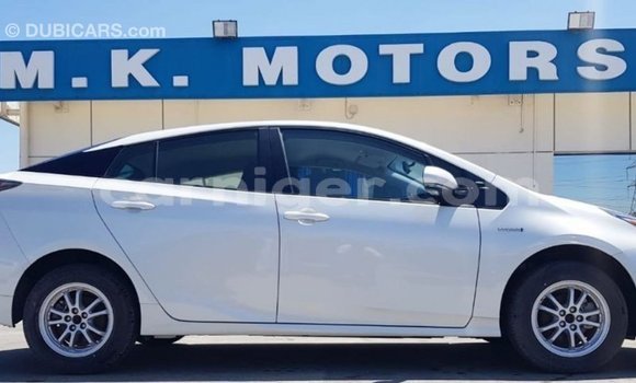 Buy Import Toyota Prius White Car in Import - Dubai in Agadez Buy Import Toyota Prius White Car in Import - Dubai in Agadez