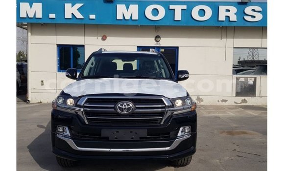 Buy Import Toyota Land Cruiser Black Truck in Import - Dubai in Agadez Buy Import Toyota Land Cruiser Black Truck in Import - Dubai in Agadez