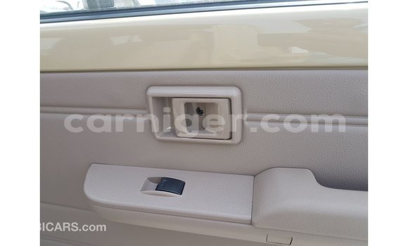 Buy Import Toyota Land Cruiser Beige Truck in Import - Dubai in Agadez Buy Import Toyota Land Cruiser Beige Truck in Import - Dubai in Agadez